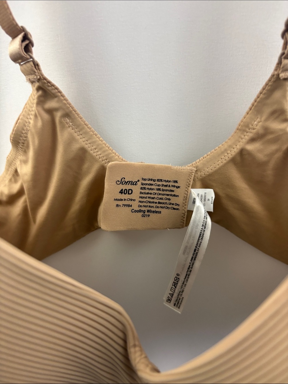 Soma COOLING Wireless Bra Size 40D Beige - Picture 5 of 9
